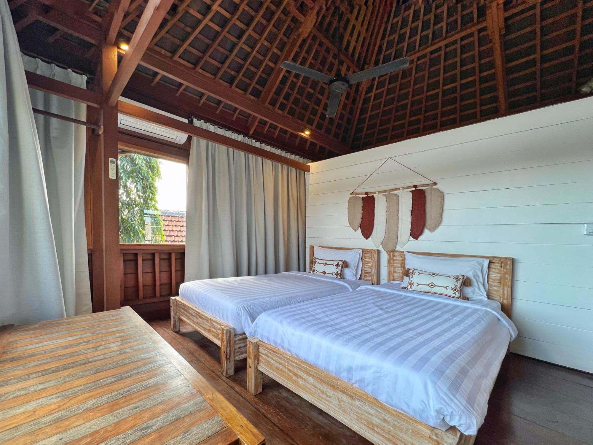 Villa Nicole 5br Paradise, Quiet Area In Oberoi *